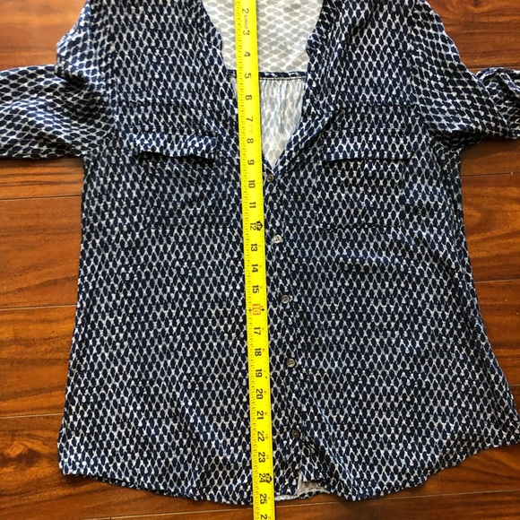 3/$25 Soft Joie button down blouse blue no size - Picture 7 of 7